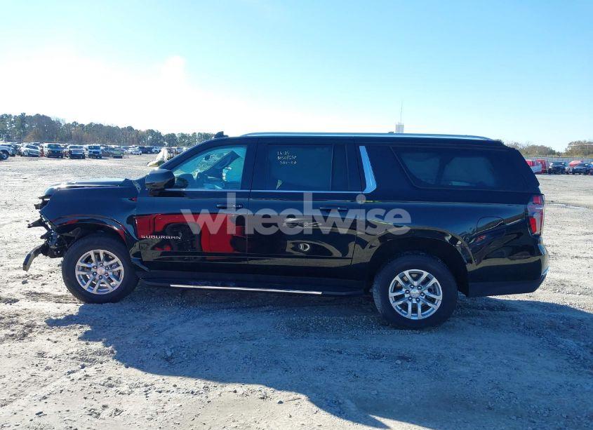 Photo 14 of 2023 Chevrolet Suburban 4WD LT (VIN 1GNSKCKD9PR239368)