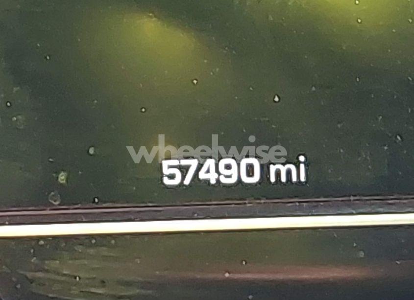 Photo 15 of 2023 Chevrolet Suburban 4WD LT (VIN 1GNSKCKD9PR239368)