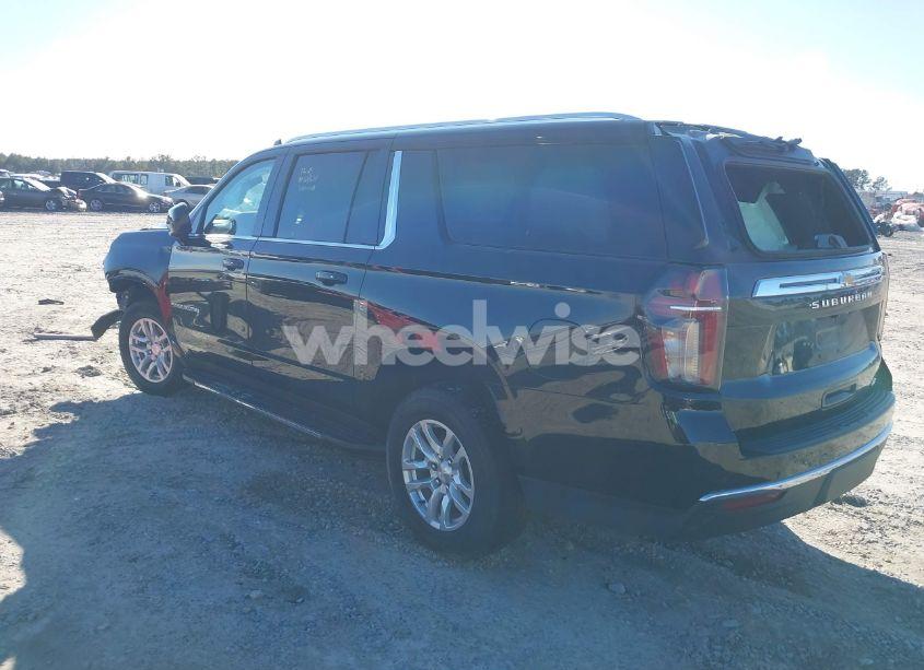 Photo 3 of 2023 Chevrolet Suburban 4WD LT (VIN 1GNSKCKD9PR239368)