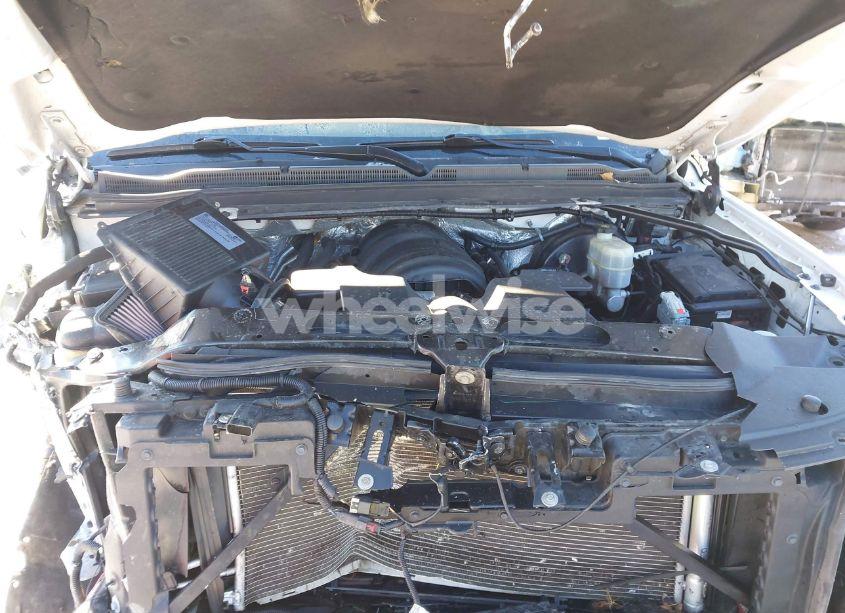 Photo 10 of 2018 Chevrolet Tahoe PREMIER (VIN 1GNSKCKJ4JR215136)