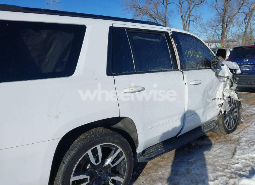 Photo 13 of 2018 Chevrolet Tahoe PREMIER (VIN 1GNSKCKJ4JR215136)