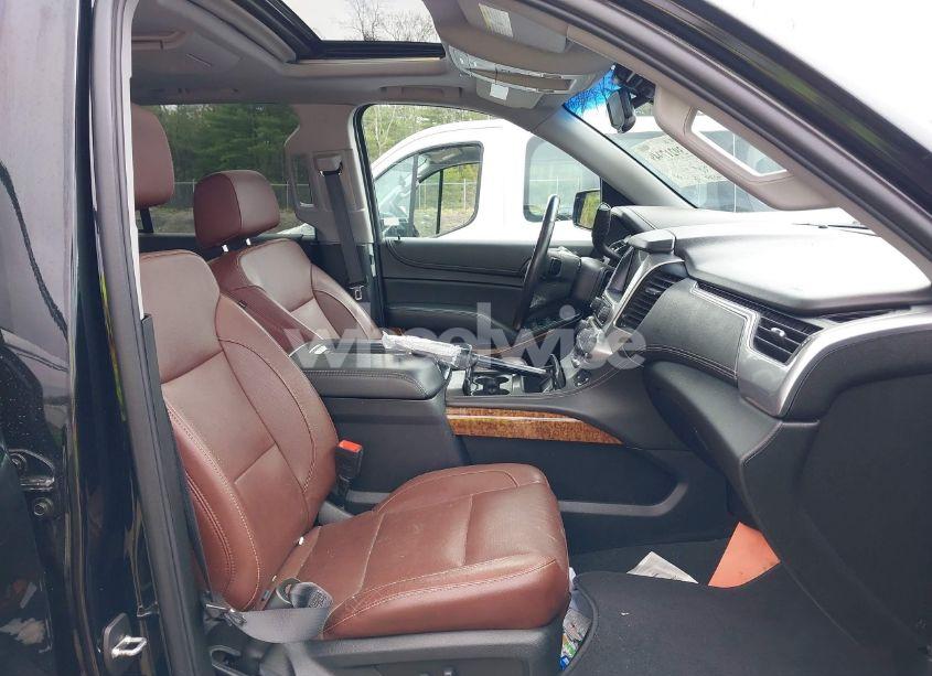 Photo 5 of 2020 Chevrolet Tahoe 4WD PREMIER (VIN 1GNSKCKJ4LR126699)