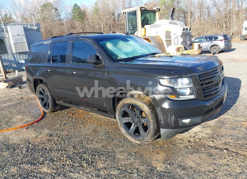 2020 Chevrolet Tahoe 4WD PREMIER (VIN 1GNSKCKJ4LR300528) main photo