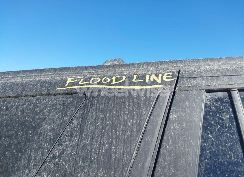 Photo 6 of 2020 Chevrolet Tahoe 4WD PREMIER (VIN 1GNSKCKJ4LR300528)