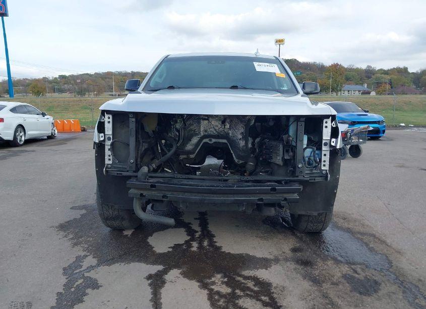 Photo 13 of 2018 Chevrolet Tahoe PREMIER (VIN 1GNSKCKJXJR179386)