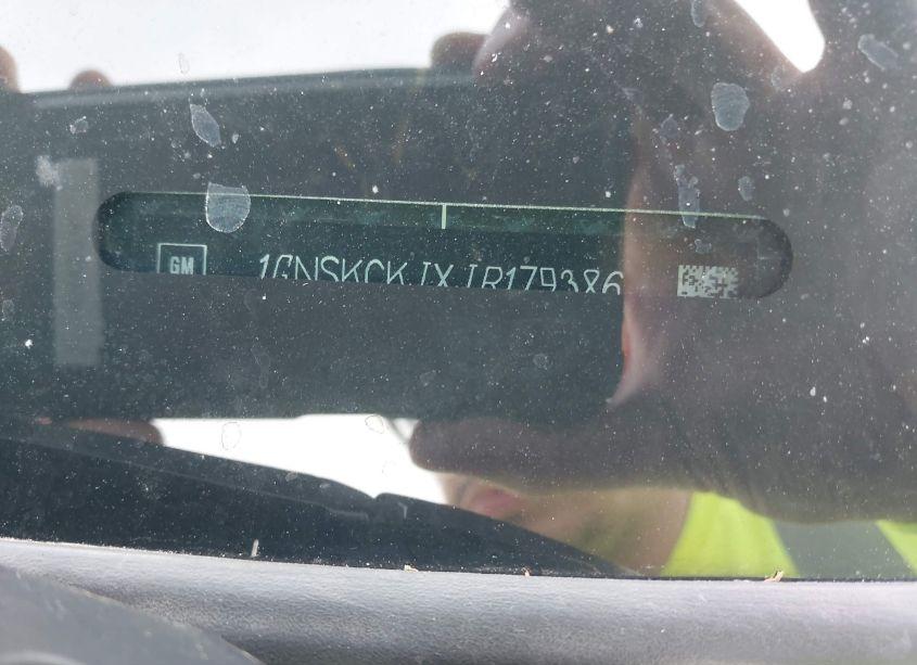 Photo 9 of 2018 Chevrolet Tahoe PREMIER (VIN 1GNSKCKJXJR179386)