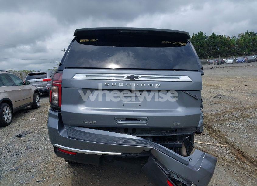Photo 16 of 2022 Chevrolet Suburban 4WD LT (VIN 1GNSKCKT0NR296269)