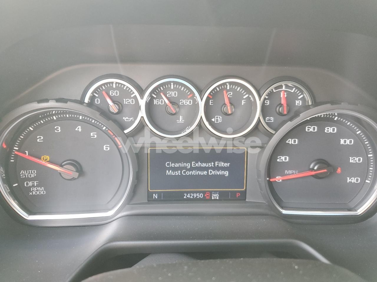 Photo 9 of 2021 CHEVROLET SUBURBAN K1500 LT (VIN 1GNSKCKT8MR473598)