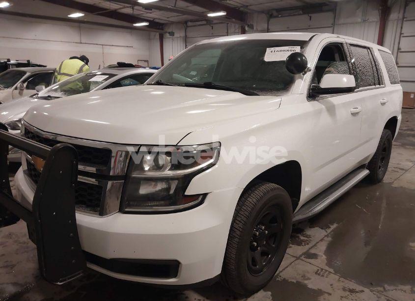 Photo 2 of 2018 Chevrolet Tahoe COMMERCIAL FLEET (VIN 1GNSKDEC1JR240868)