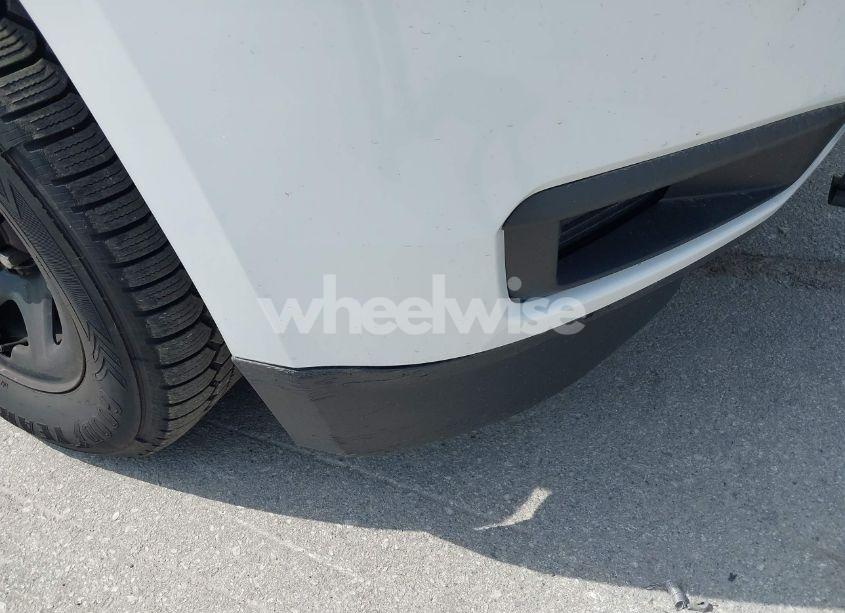 Photo 6 of 2018 Chevrolet Tahoe COMMERCIAL FLEET (VIN 1GNSKDEC1JR242328)