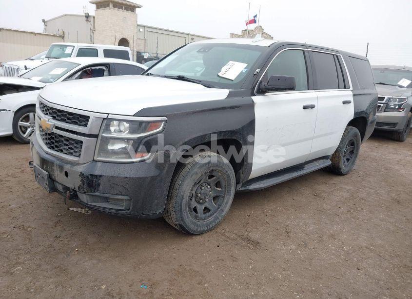 Photo 2 of 2018 Chevrolet Tahoe COMMERCIAL FLEET (VIN 1GNSKDEC9JR352737)