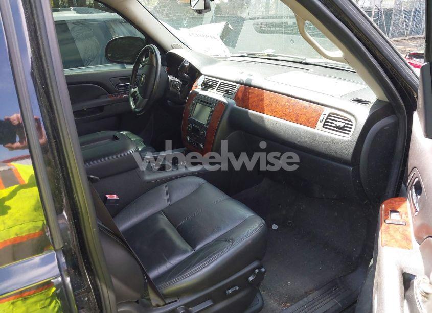 Photo 5 of 2012 Chevrolet Tahoe HYBRID (VIN 1GNSKDEJ0CR270218)