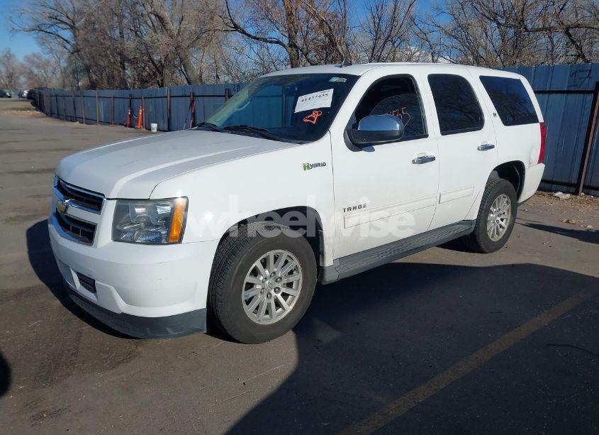 Photo 2 of 2011 Chevrolet Tahoe HYBRID (VIN 1GNSKDFJ0BR323366)