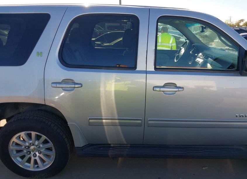Photo 13 of 2011 Chevrolet Tahoe HYBRID (VIN 1GNSKDFJ3BR153617)