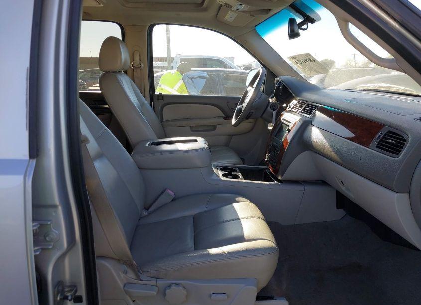 Photo 5 of 2011 Chevrolet Tahoe HYBRID (VIN 1GNSKDFJ3BR153617)