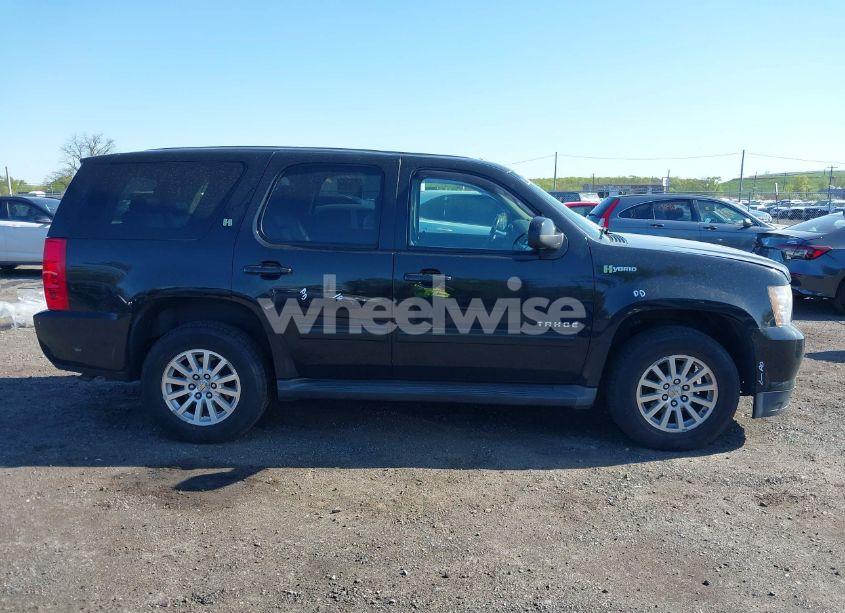Photo 13 of 2011 Chevrolet Tahoe HYBRID (VIN 1GNSKDFJXBR194343)