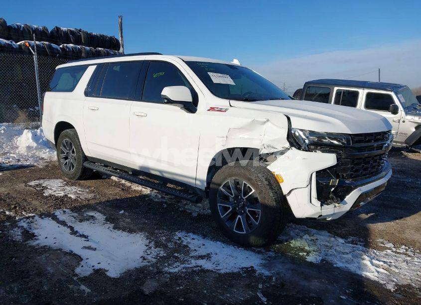 2023 Chevrolet Suburban 4WD Z71 (VIN 1GNSKDKD0PR235652) main photo