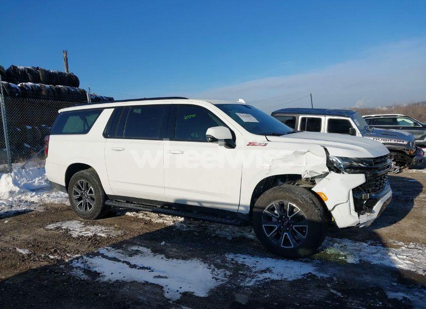 Photo 12 of 2023 Chevrolet Suburban 4WD Z71 (VIN 1GNSKDKD0PR235652)