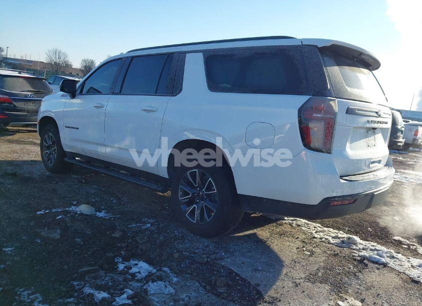 Photo 3 of 2023 Chevrolet Suburban 4WD Z71 (VIN 1GNSKDKD0PR235652)