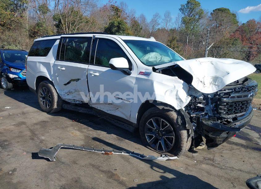 Photo 6 of 2021 Chevrolet Suburban 4WD Z71 (VIN 1GNSKDKD1MR349946)