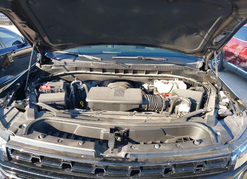 Photo 10 of 2024 Chevrolet Suburban 4WD Z71 (VIN 1GNSKDKD2RR234392)