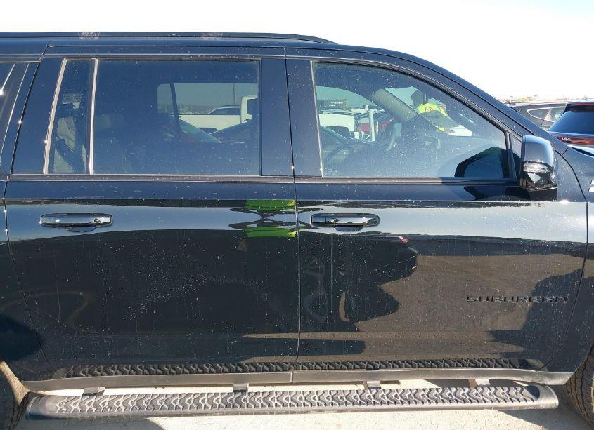 Photo 14 of 2024 Chevrolet Suburban 4WD Z71 (VIN 1GNSKDKD2RR234392)