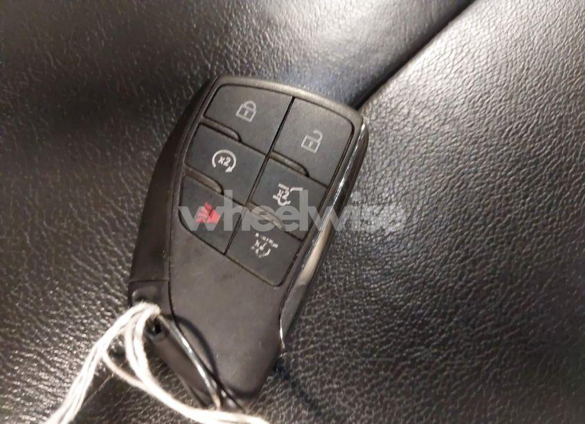 Photo 11 of 2021 Chevrolet Suburban 4WD Z71 (VIN 1GNSKDKD3MR140935)