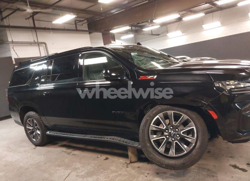 Photo 13 of 2021 Chevrolet Suburban 4WD Z71 (VIN 1GNSKDKD3MR140935)