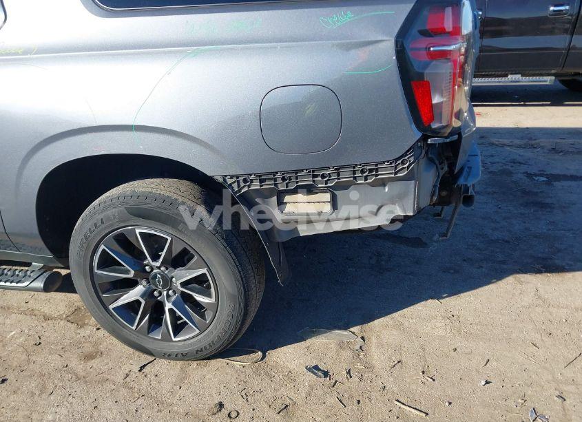 Photo 6 of 2022 Chevrolet Suburban 4WD Z71 (VIN 1GNSKDKD3NR116992)