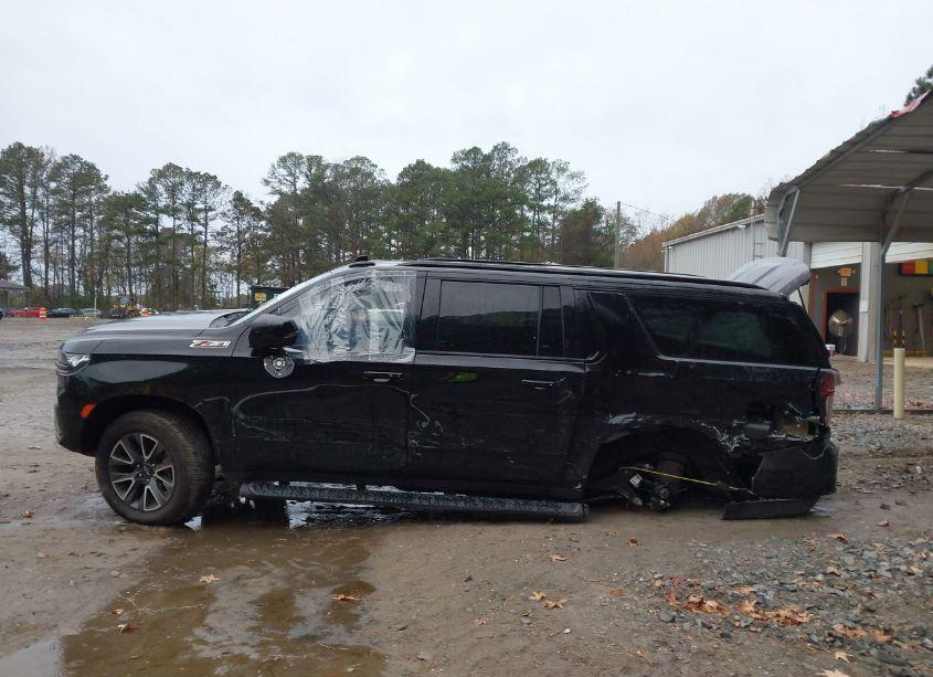 Photo 14 of 2021 Chevrolet Suburban 4WD Z71 (VIN 1GNSKDKD4MR220955)