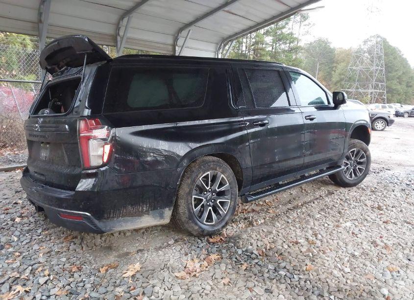 Photo 4 of 2021 Chevrolet Suburban 4WD Z71 (VIN 1GNSKDKD4MR220955)