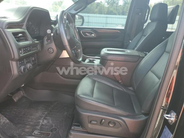 Photo 4 of 2021 CHEVROLET SUBURBAN K1500 Z71 N/A (VIN 1GNSKDKD5MR190008)