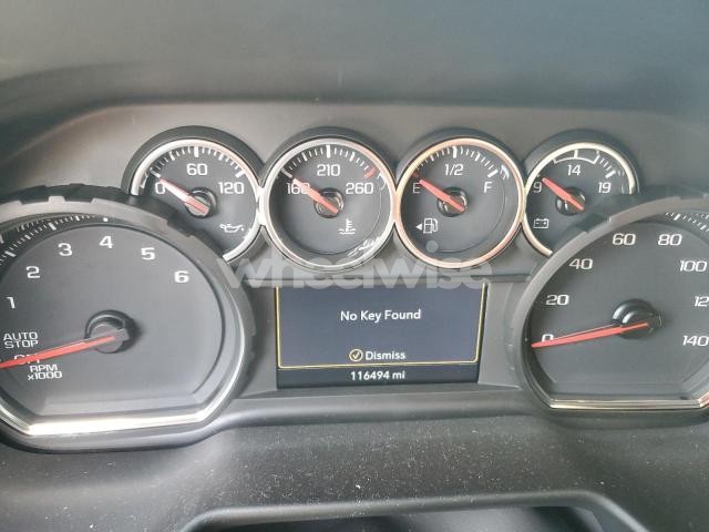 Photo 6 of 2021 CHEVROLET SUBURBAN K1500 Z71 N/A (VIN 1GNSKDKD5MR190008)