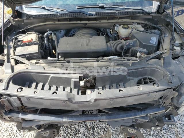 Photo 8 of 2021 CHEVROLET SUBURBAN K1500 Z71 N/A (VIN 1GNSKDKD5MR190008)