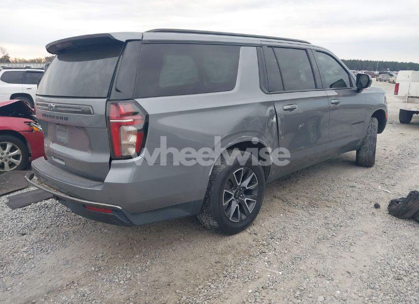 Photo 4 of 2021 Chevrolet Suburban 4WD Z71 (VIN 1GNSKDKD7MR442728)