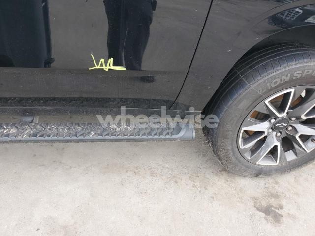 Photo 14 of 2021 CHEVROLET SUBURBAN K1500 Z71 N/A (VIN 1GNSKDKD8MR308407)