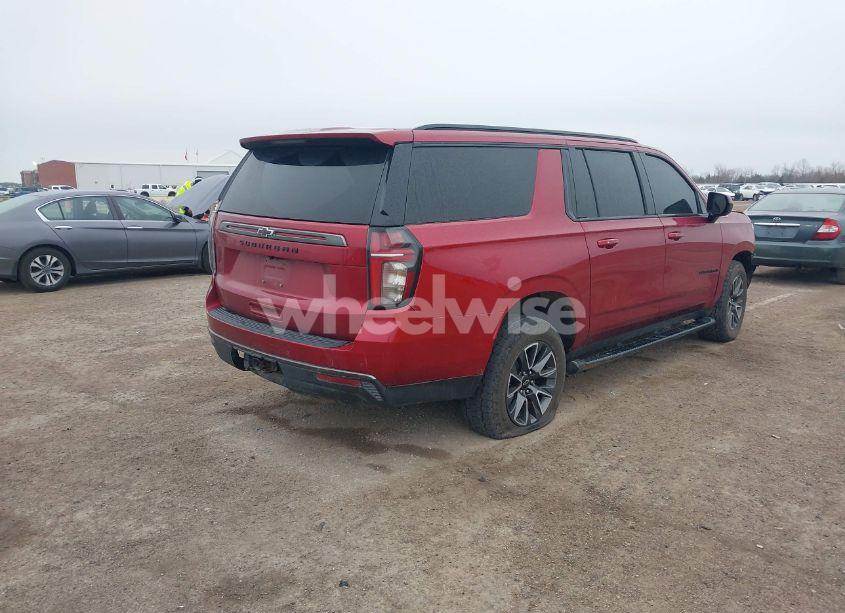 Photo 4 of 2022 Chevrolet Suburban 4WD Z71 (VIN 1GNSKDKD8NR301037)