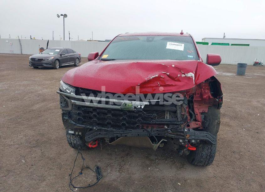 Photo 6 of 2022 Chevrolet Suburban 4WD Z71 (VIN 1GNSKDKD8NR301037)