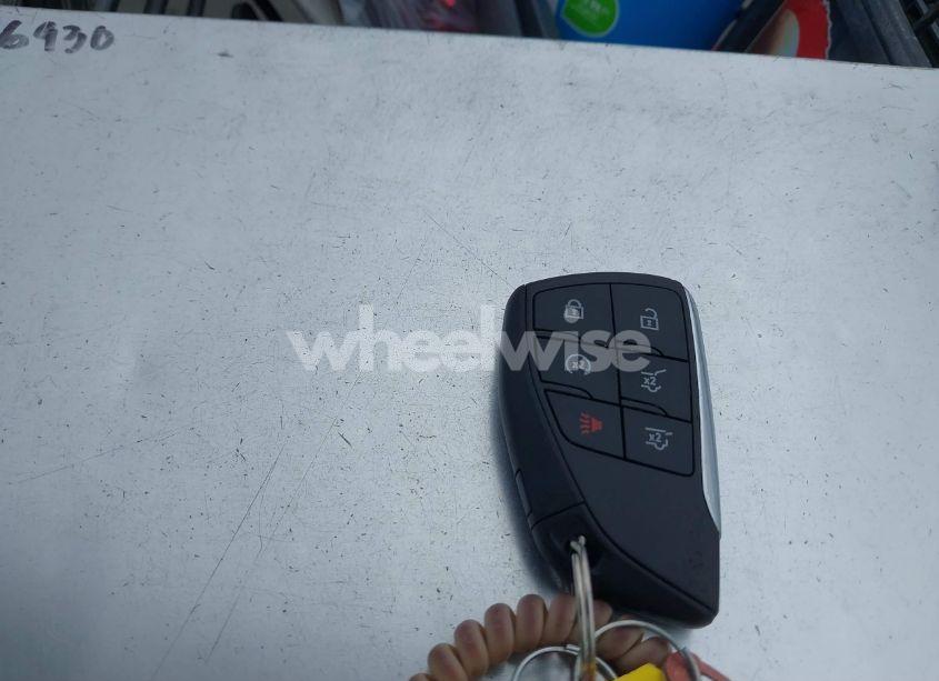 Photo 11 of 2023 Chevrolet Suburban 4WD Z71 (VIN 1GNSKDKD8PR375819)