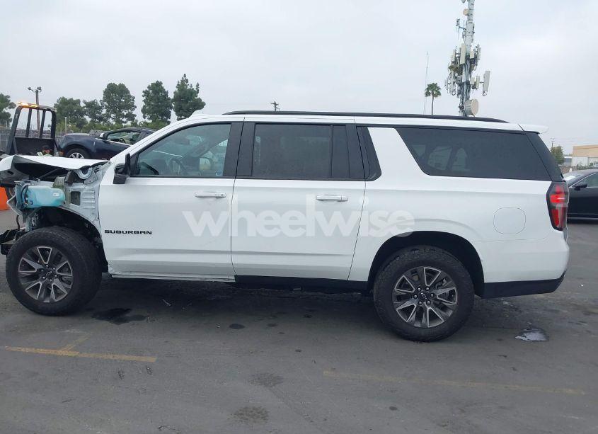 Photo 14 of 2023 Chevrolet Suburban 4WD Z71 (VIN 1GNSKDKD8PR375819)