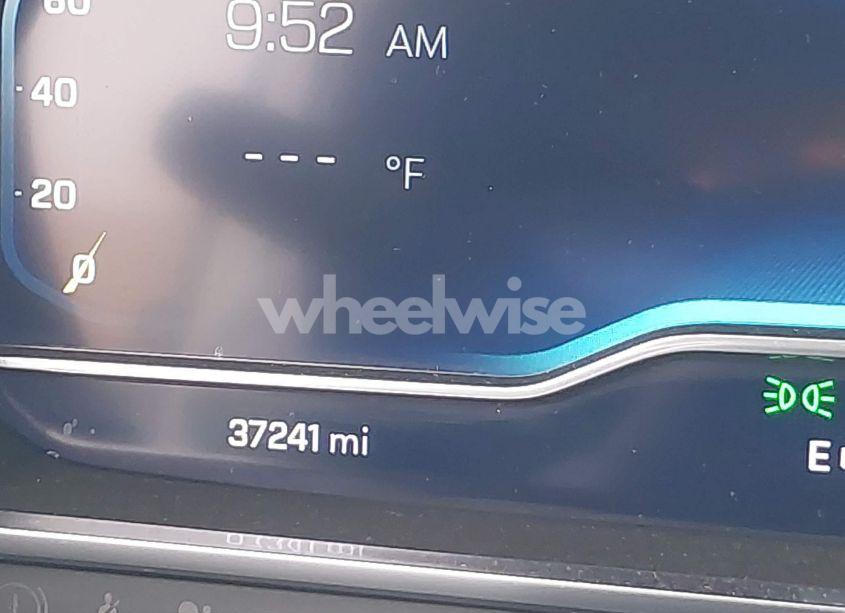 Photo 15 of 2023 Chevrolet Suburban 4WD Z71 (VIN 1GNSKDKD8PR375819)