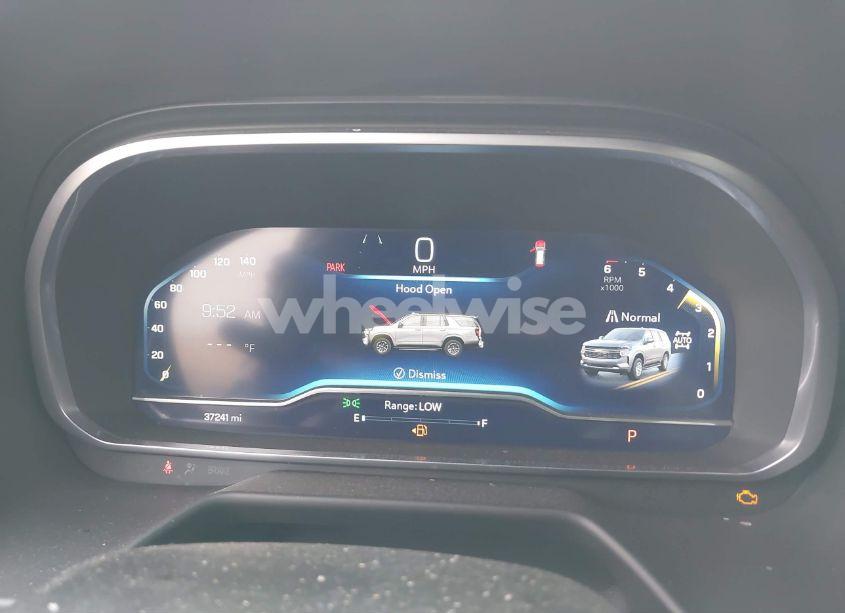 Photo 7 of 2023 Chevrolet Suburban 4WD Z71 (VIN 1GNSKDKD8PR375819)