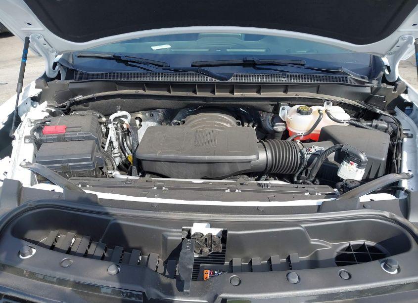 Photo 10 of 2024 Chevrolet Suburban 4WD Z71 (VIN 1GNSKDKD8RR319091)