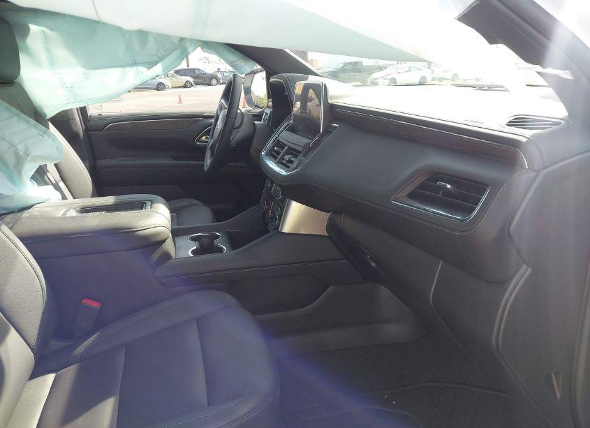Photo 5 of 2024 Chevrolet Suburban 4WD Z71 (VIN 1GNSKDKD8RR319091)