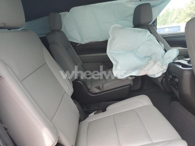 Photo 13 of 2024 CHEVROLET SUBURBAN K1500 Z71 N/A (VIN 1GNSKDKD9RR121698)