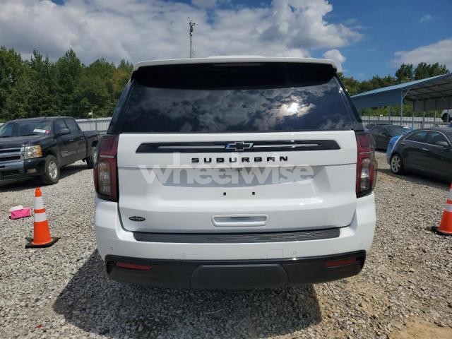 Photo 3 of 2024 CHEVROLET SUBURBAN K1500 Z71 N/A (VIN 1GNSKDKD9RR121698)