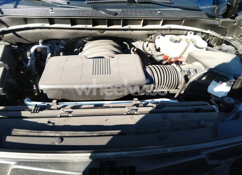 Photo 10 of 2024 Chevrolet Suburban 4WD Z71 (VIN 1GNSKDKDXRR296171)