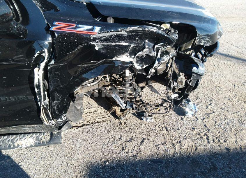 Photo 6 of 2024 Chevrolet Suburban 4WD Z71 (VIN 1GNSKDKDXRR296171)