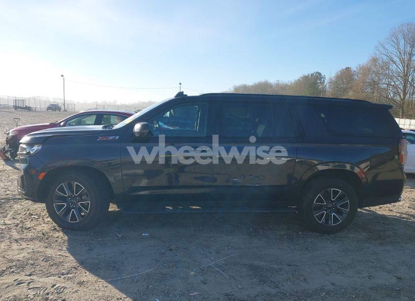 Photo 14 of 2022 Chevrolet Suburban 4WD Z71 (VIN 1GNSKDKL2NR337801)