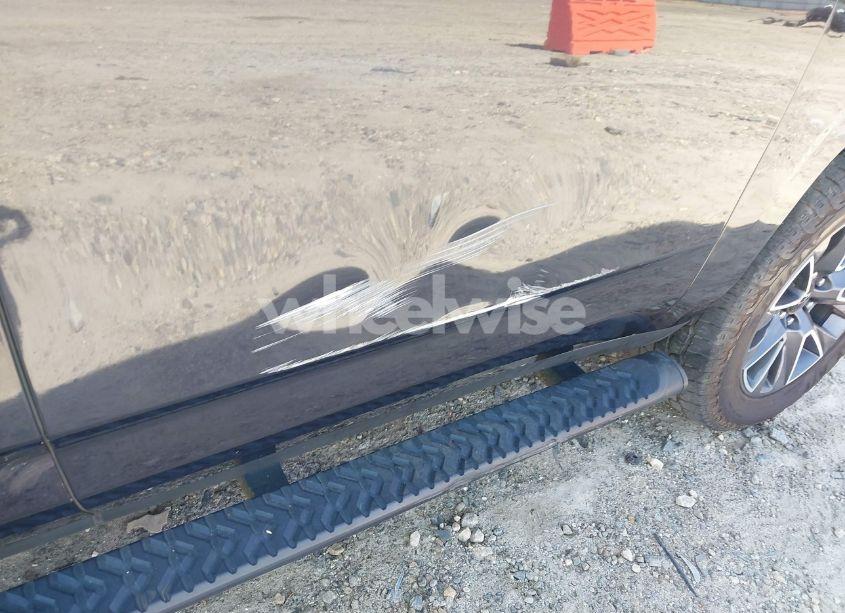 Photo 18 of 2022 Chevrolet Suburban 4WD Z71 (VIN 1GNSKDKL2NR337801)